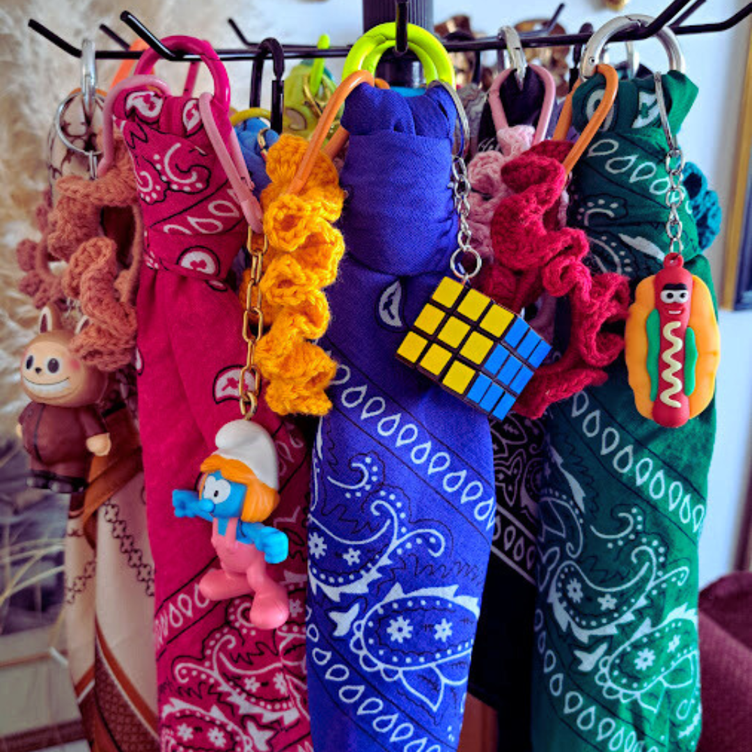 Bijou de Sac – Gri-Gri Unique avec Foulard & Chouchou Crochet