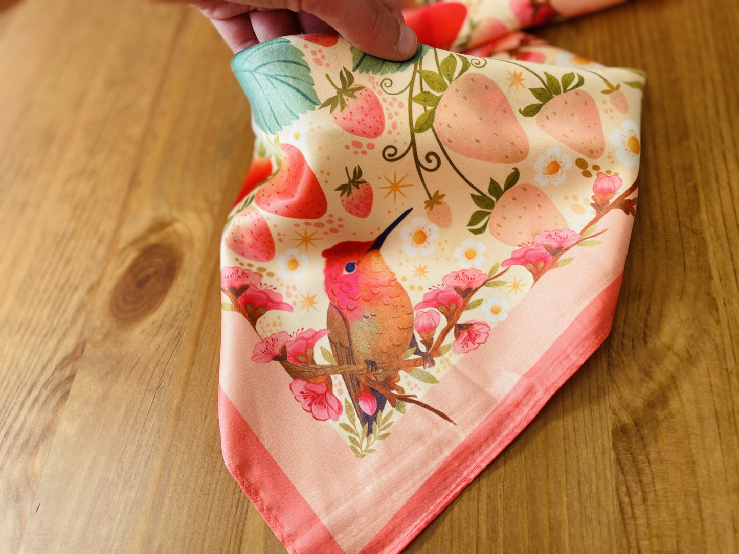 Foulard "La Farandole des Fraises"