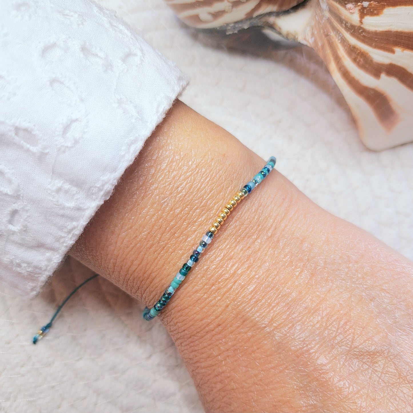Bracelet VARUA – Perles Miyuki & Touche dorée