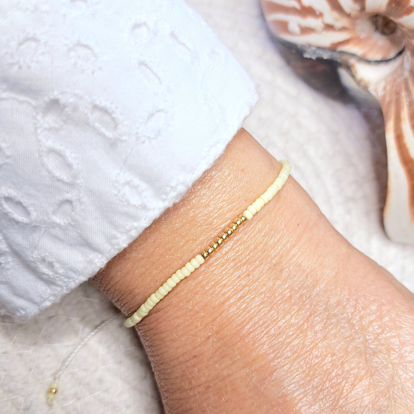 Bracelet VARUA – Perles Miyuki & Touche dorée