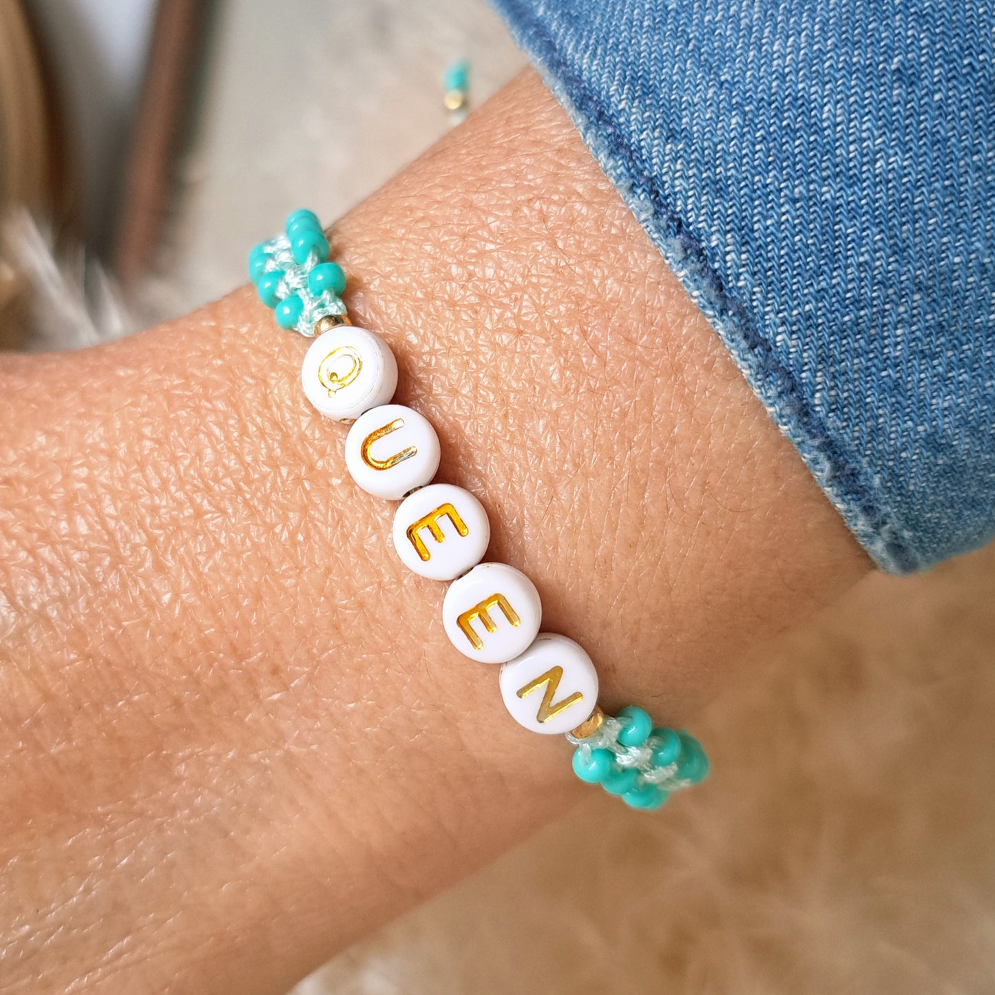 Bracelet Mantra Coloré – Mots & Énergie des couleurs