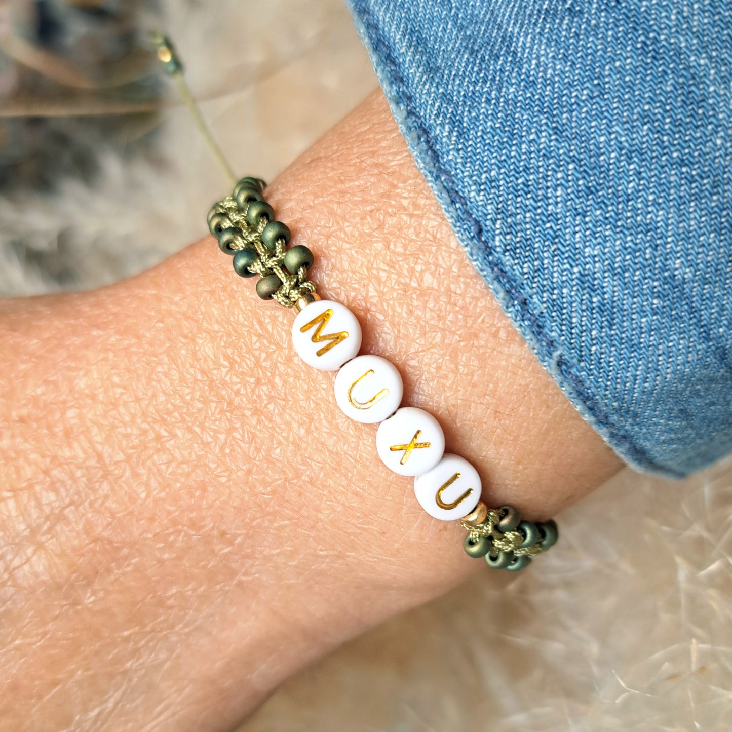 Bracelet Mantra Coloré – Mots & Énergie des couleurs