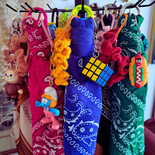 Bijou de Sac – Gri-Gri Unique avec Foulard & Chouchou Crochet